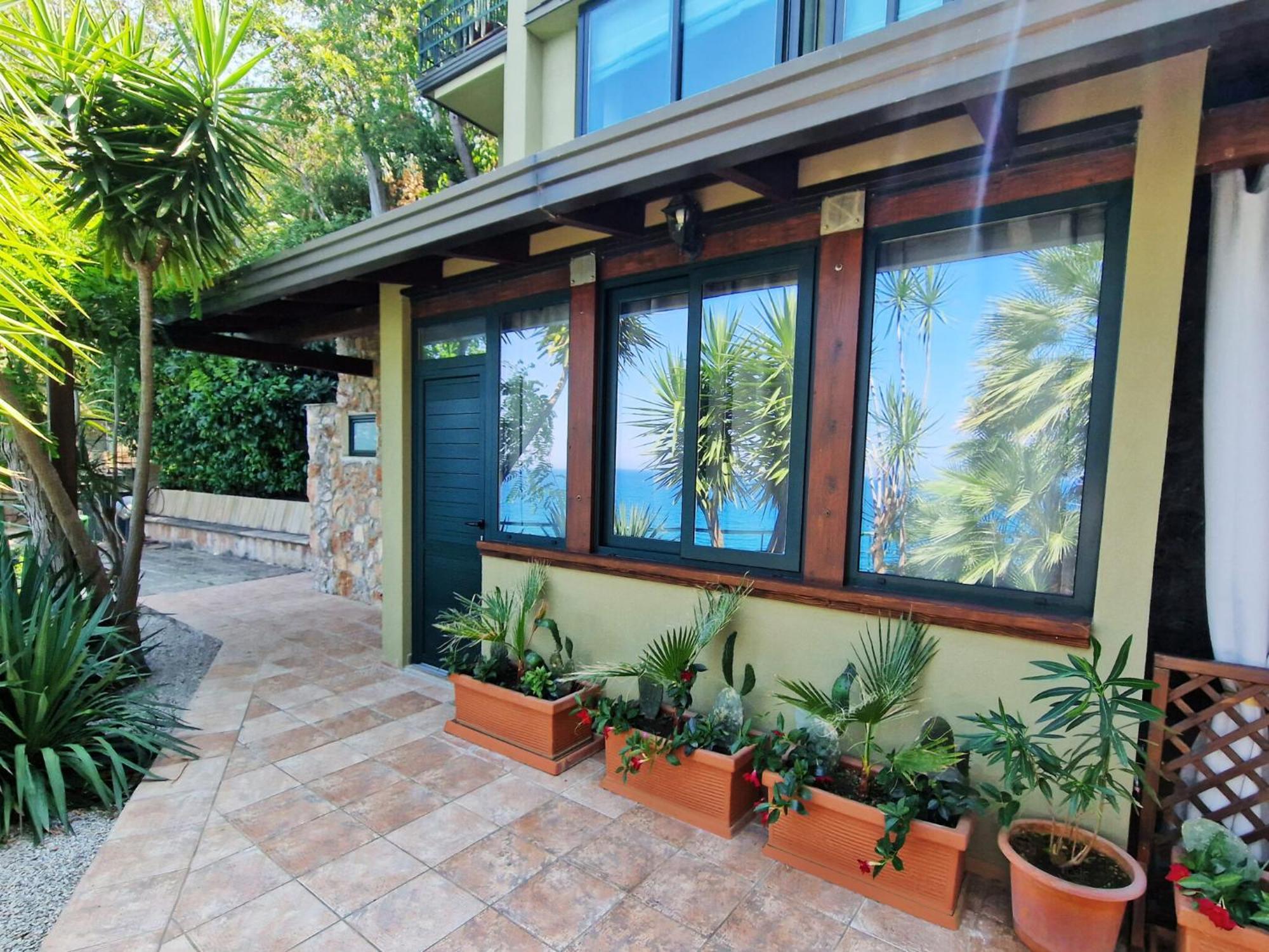 Capo dʼOrlando Villa Anita Apartments מראה חיצוני תמונה