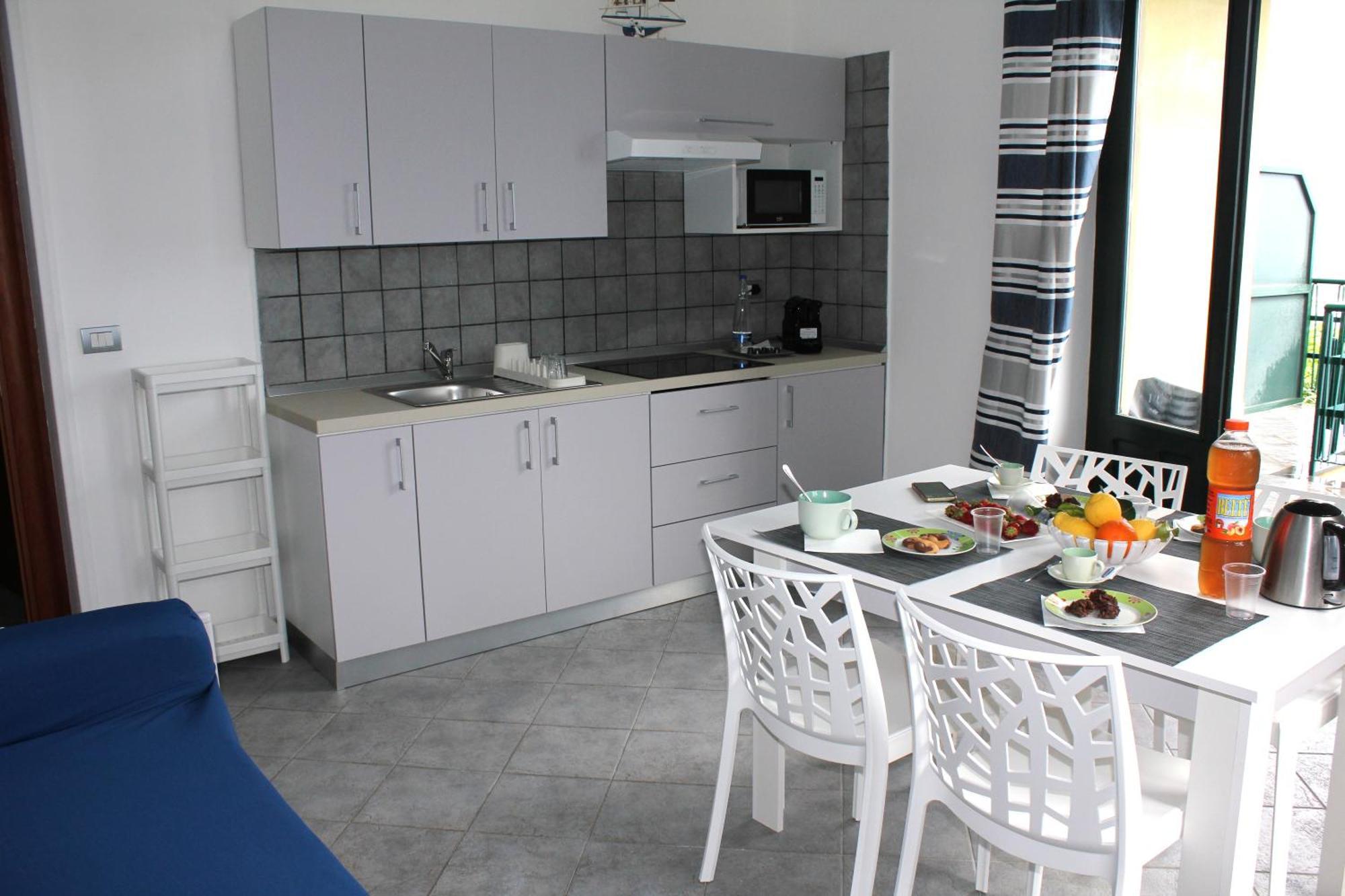 Capo dʼOrlando Villa Anita Apartments מראה חיצוני תמונה